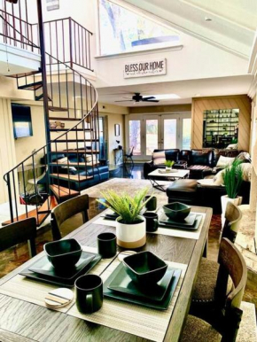 Just Like Home #8:OKC Pool, Billiards, Hot tub